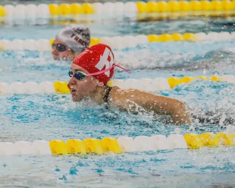 The combination of aerobic and anaerobic swimming training can improve the overall quality of the body and achieve better exercise results