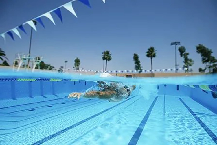 Medium and long distance aerobic swimming training can maximize the oxygen intake and lung capacity