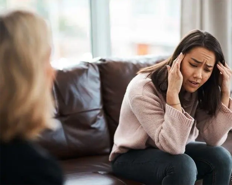 She has a bipolar disorder attack, and her friend is by her side