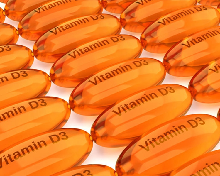 Vitamin D3 capsules are neatly arranged.